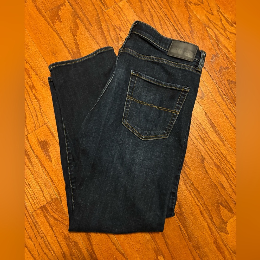 Men’s straight leg Lucky Brand jeans